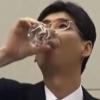 喝核废水的日本前官员现在咋样  喝过核废水的日本官员园田康博如今现状还活着吗？